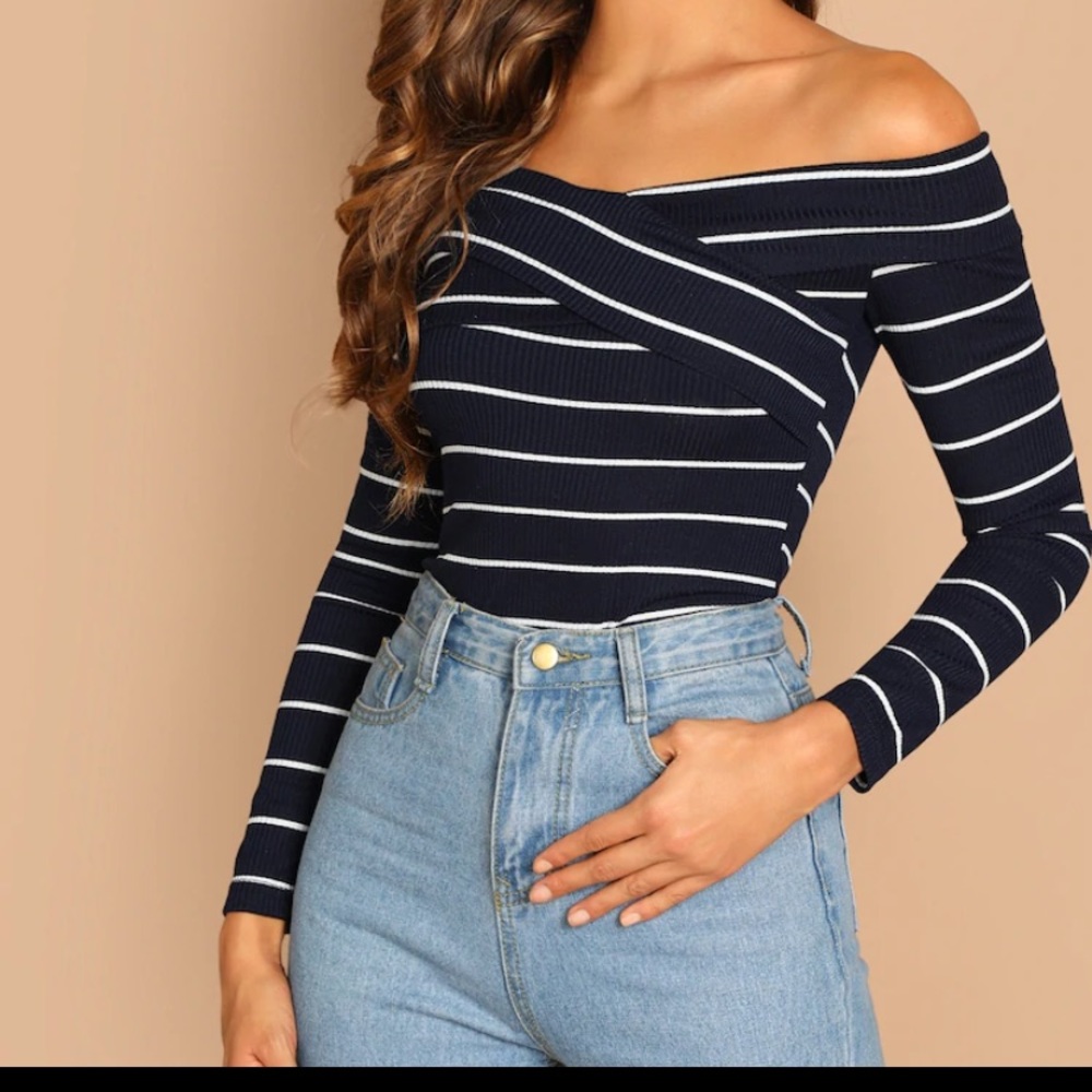 Off the shoulder long sleeve